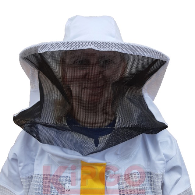 Ventilated beekeeping suite