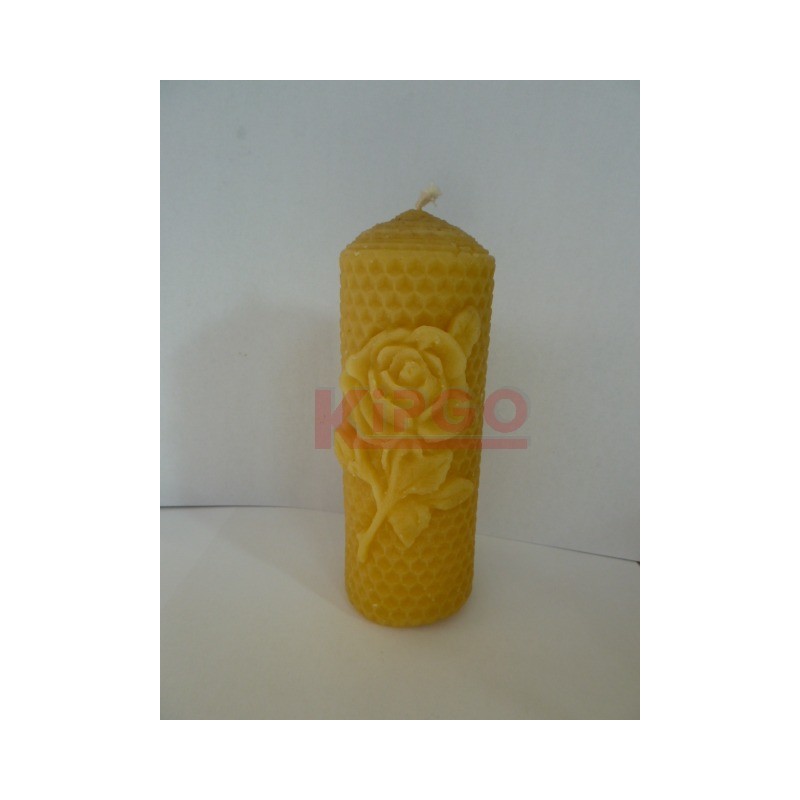 Honeycomb candle with rose