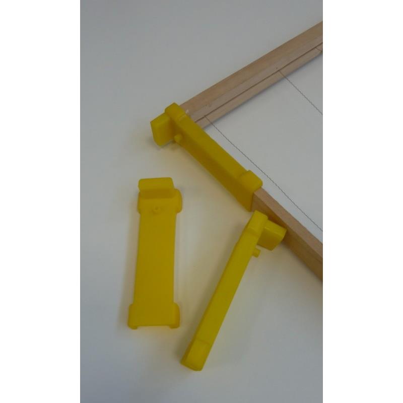 Frame spacer plastic